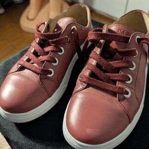 Patina Burgundy leather trainers with a sporty vibe Size 7.5